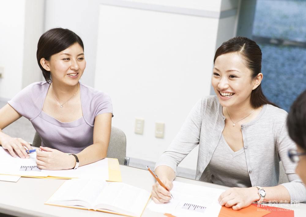 如何預(yù)算辦公室裝修成本？