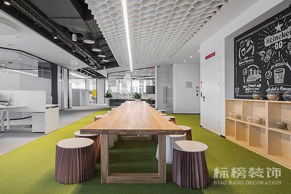 寫字樓辦公室裝修什么風(fēng)格好？