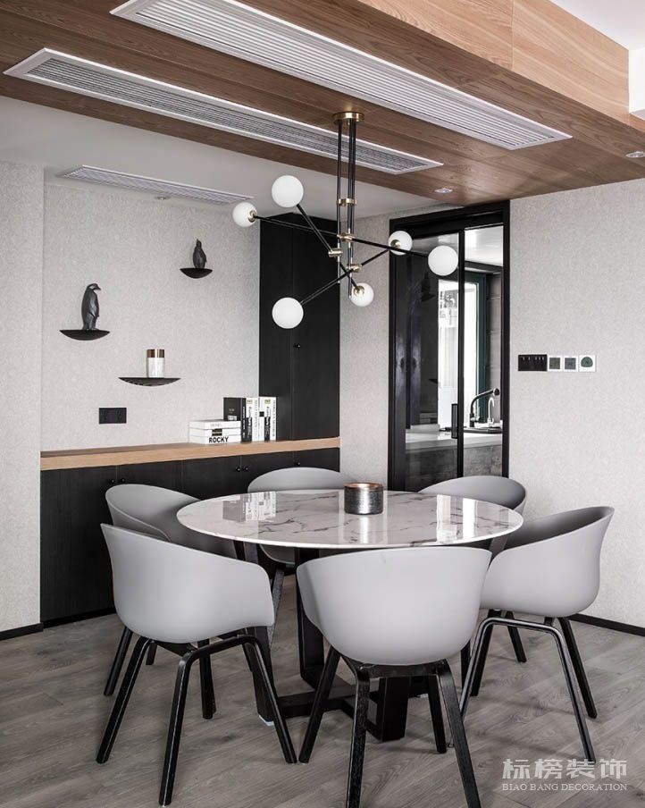 簡約辦公室怎么裝修？